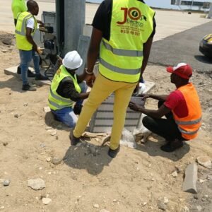 Instalação de quadros e painéis eléctricos